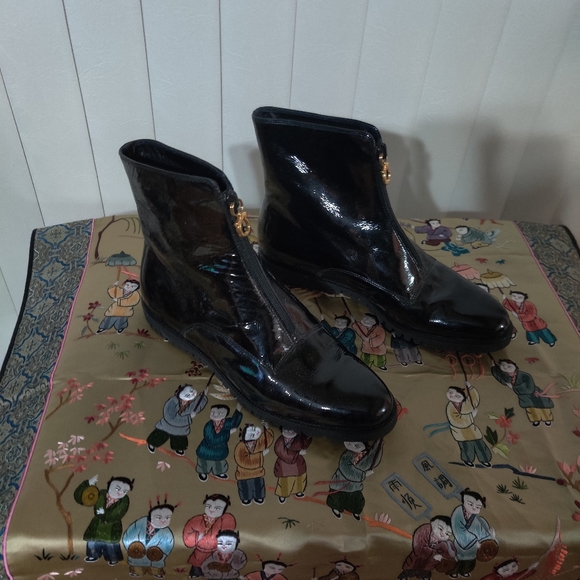 Ferragamo Genuine Patent Leather Sz 6C $225 - Picture 3 of 5